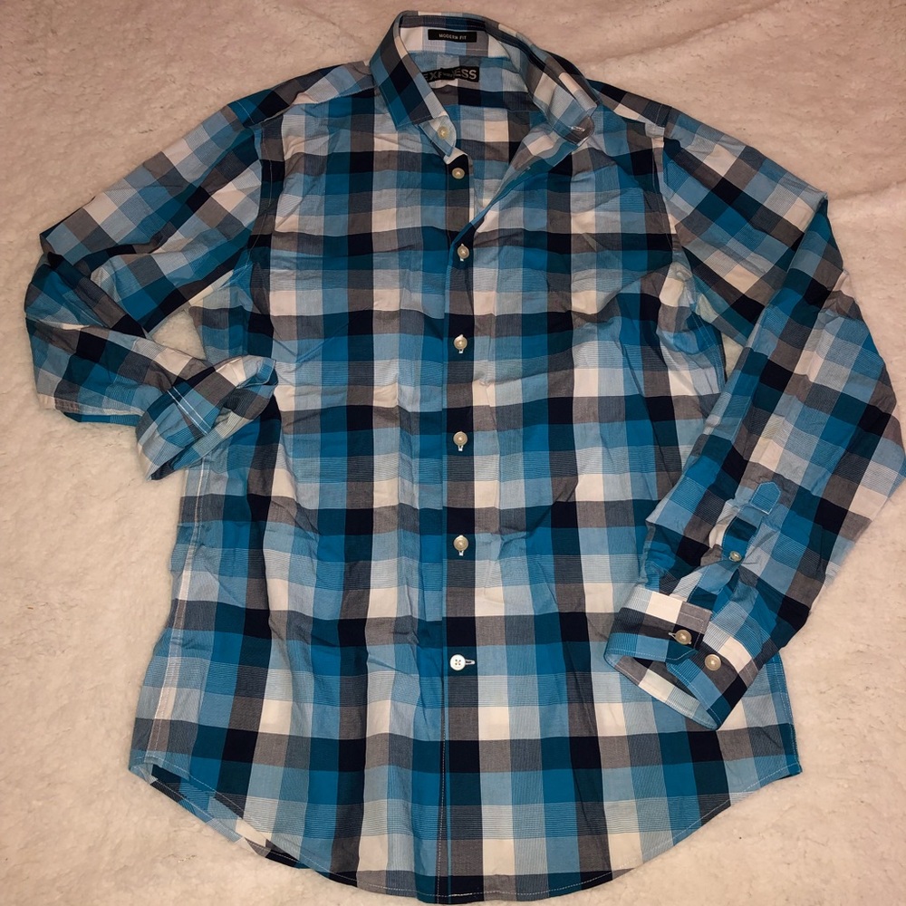 Men’s Express Button Down Modern Fit Size Small